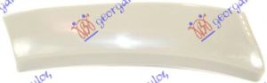 REAR FENDER MOULDING