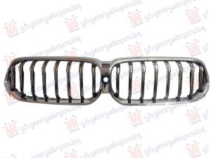 GRILLE (CHROME) (W/CAMERA HOLE)